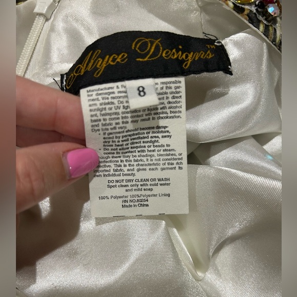 Alyce designs formal gown - Picture 14 of 14